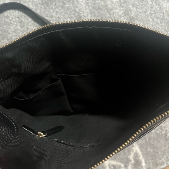 Women’s Vince Camuto leather crossbody - Picture 6 of 6